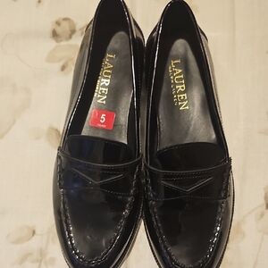 Lauren Ralph Lauren Black Leather Flats Timeless Design